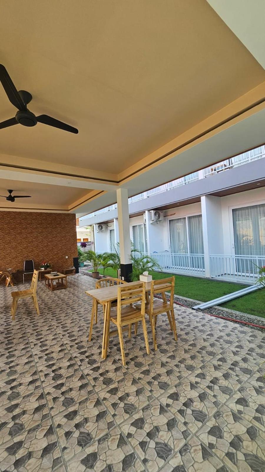 Christika Homestay Labuan Bajo Exterior foto